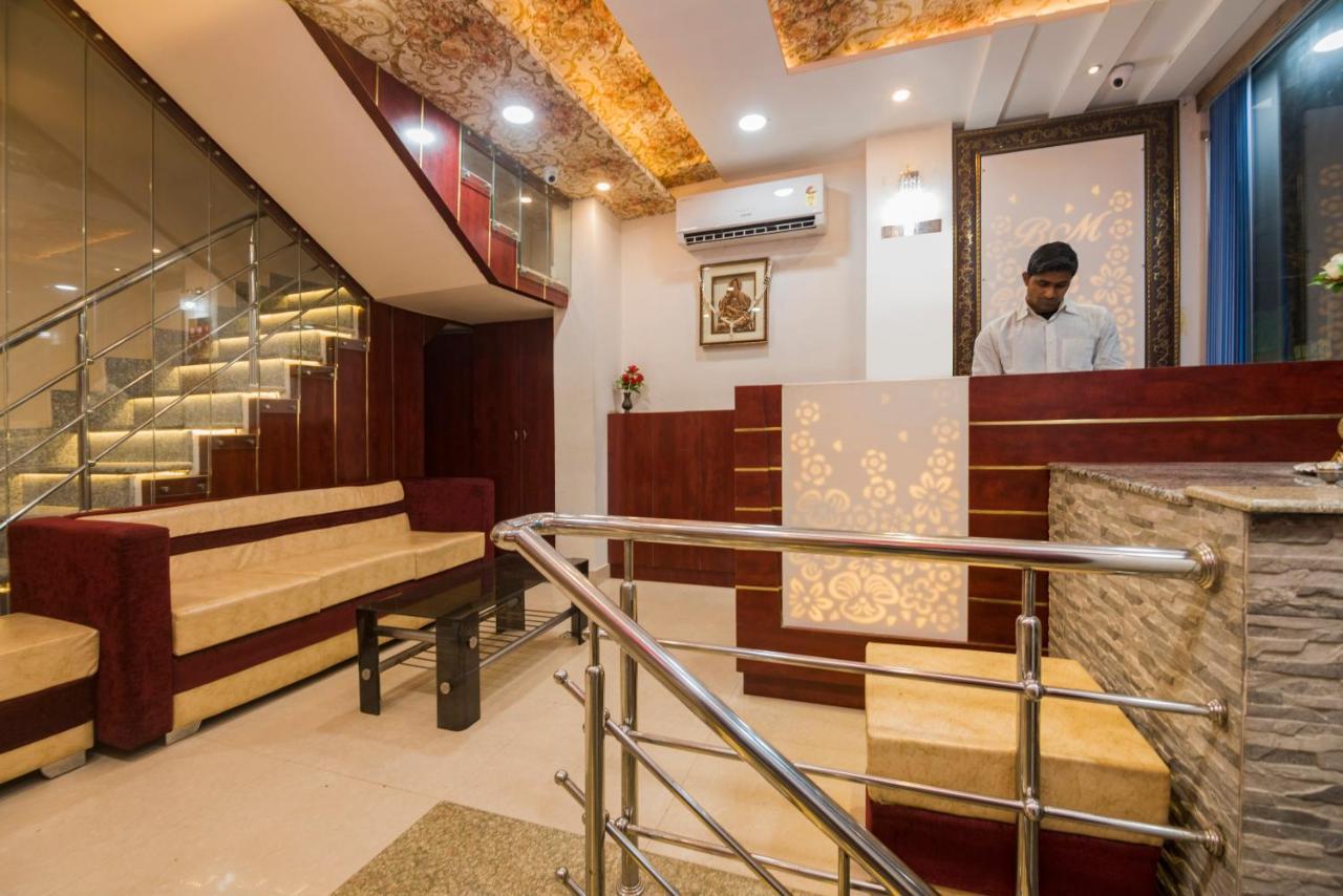 Hotel Bleue Mont Varanasi Luaran gambar