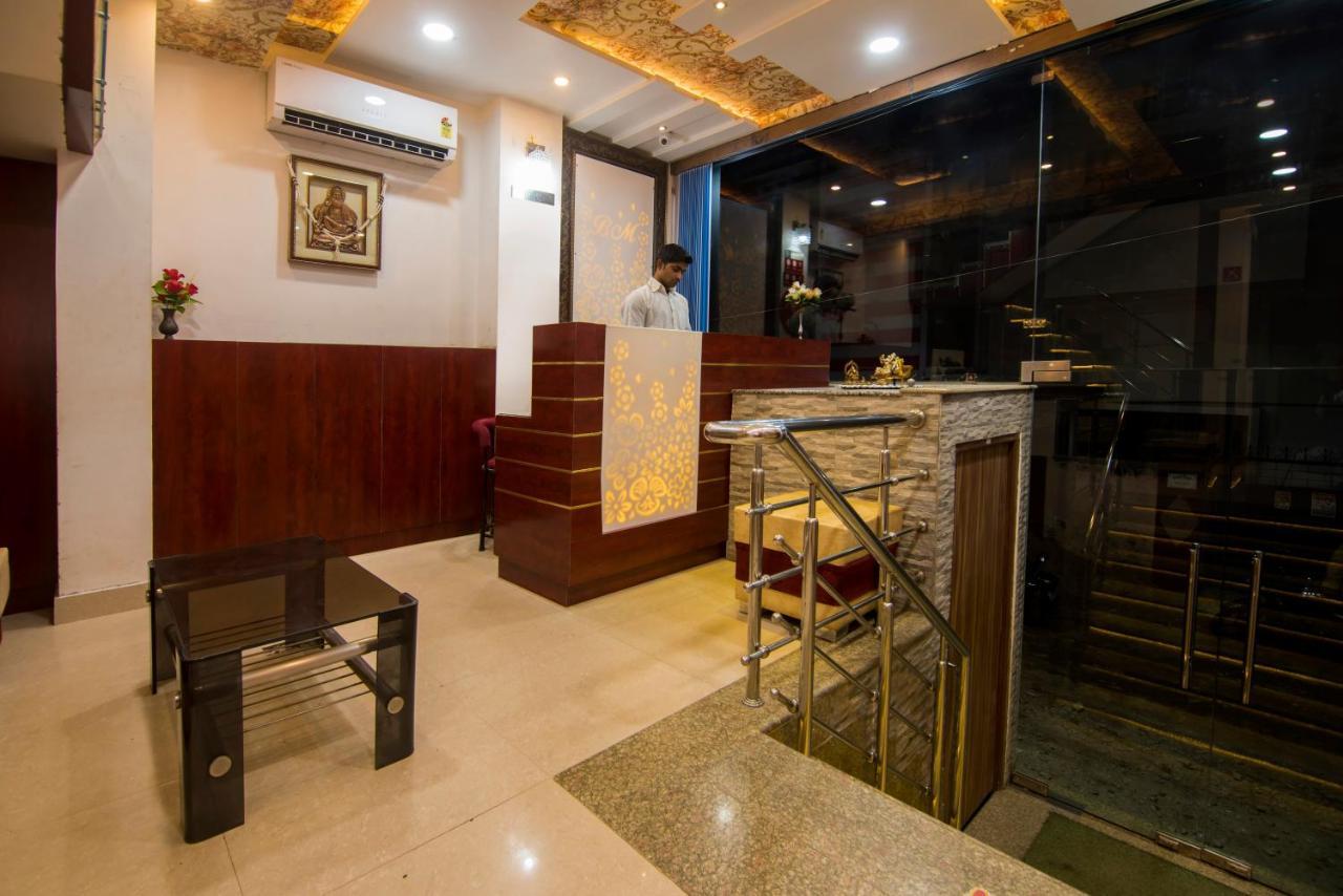 Hotel Bleue Mont Varanasi Luaran gambar