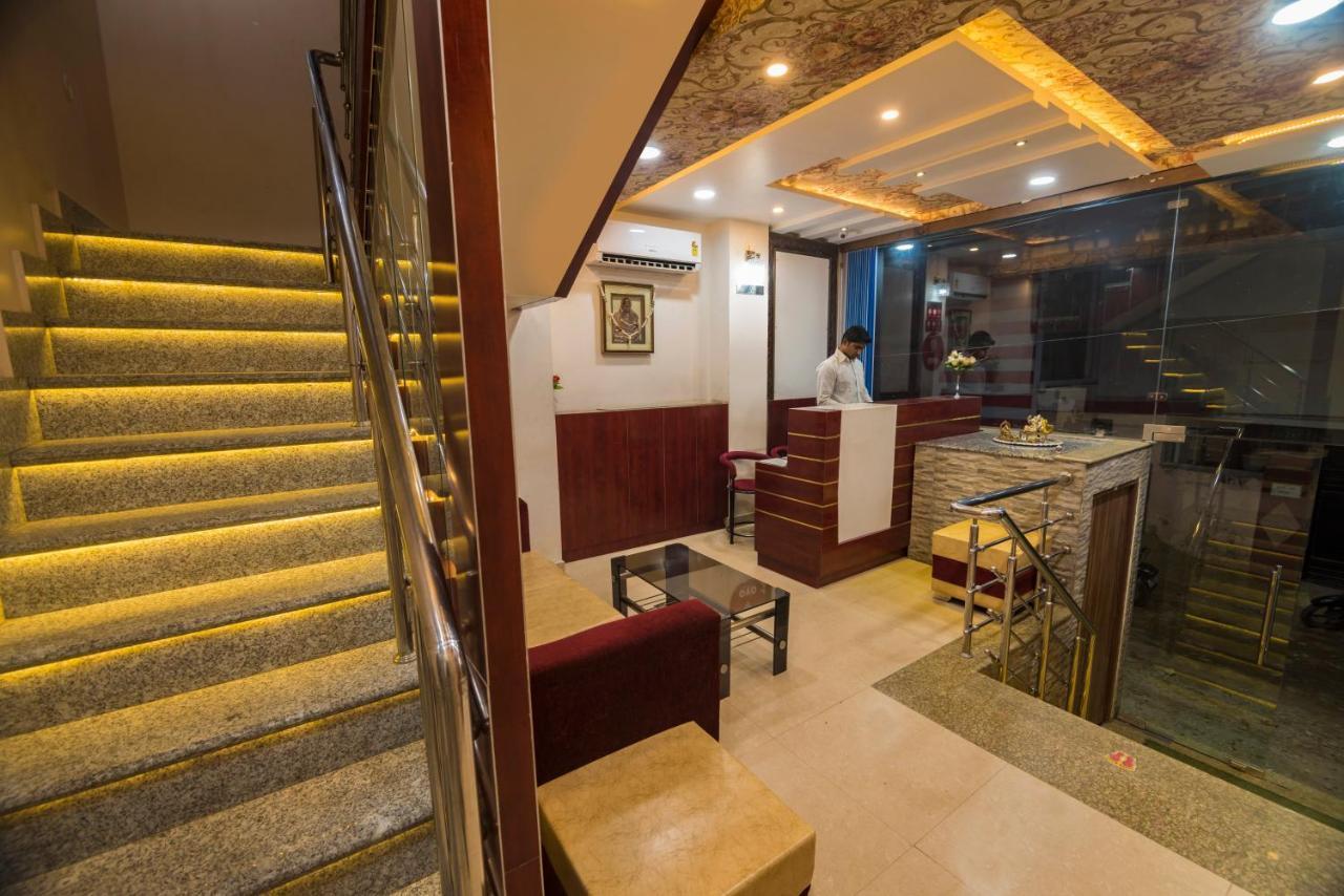 Hotel Bleue Mont Varanasi Luaran gambar