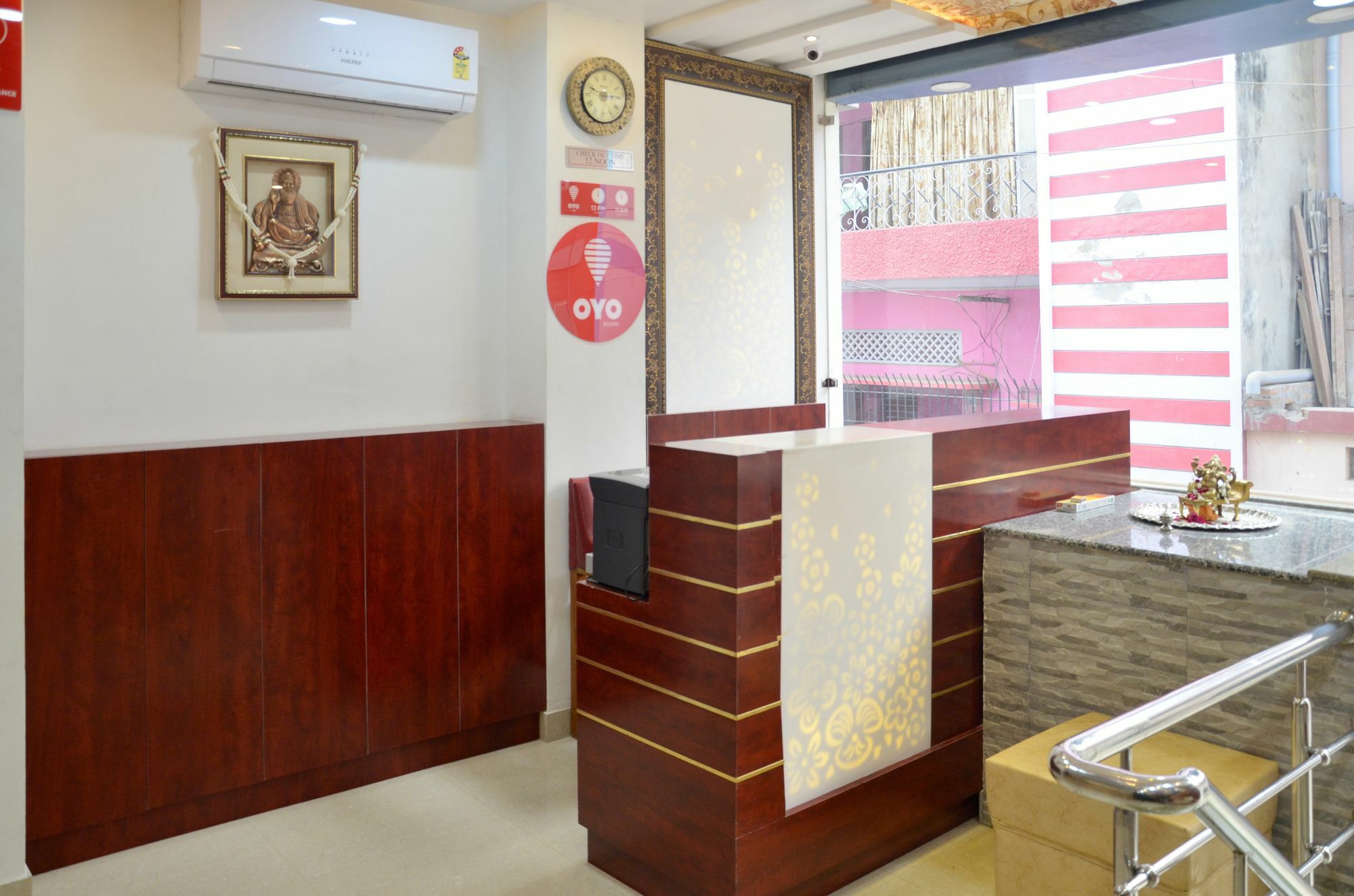 Hotel Bleue Mont Varanasi Luaran gambar